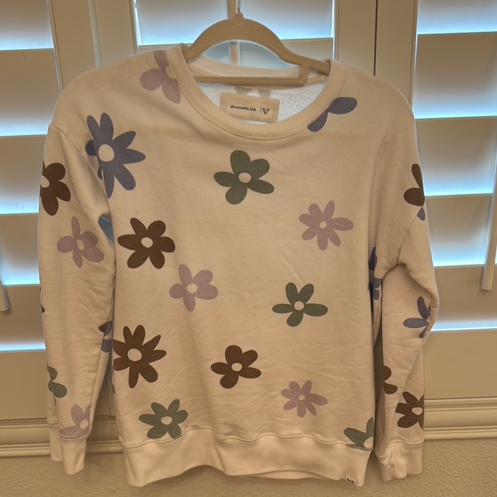 Abercrombie Kids Cream Top with Flower Design